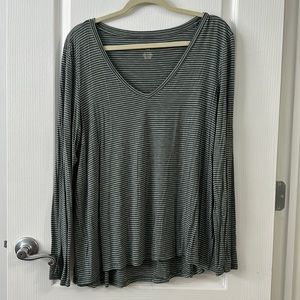 American Eagle Striped Long SleeveV-neck